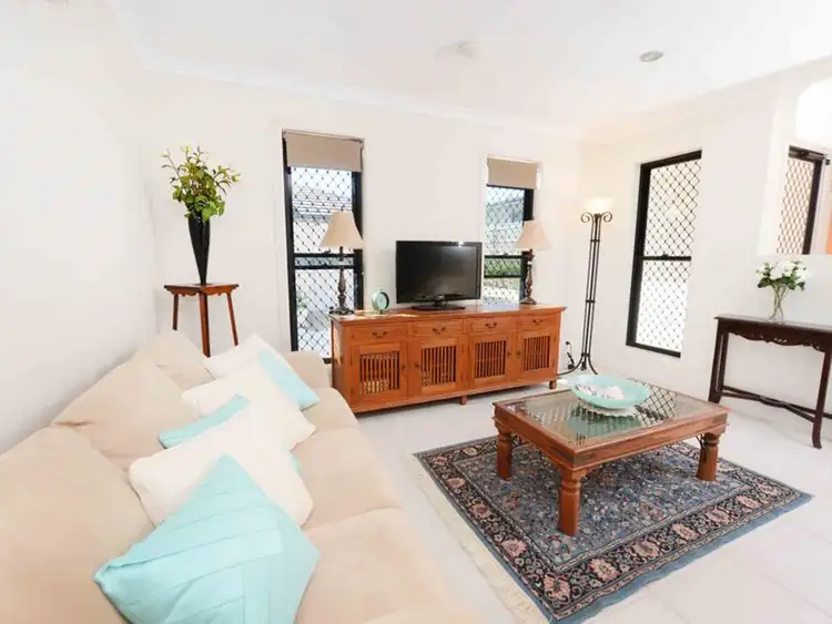 Fifth view of Homely semi-detached listing, 2/6 Clarendon Street, Clinton QLD 4680