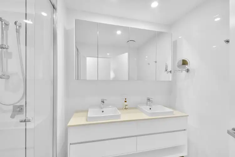 Fifth view of Homely unit listing, 401/27 Kingsmill Street, Chermside QLD 4032