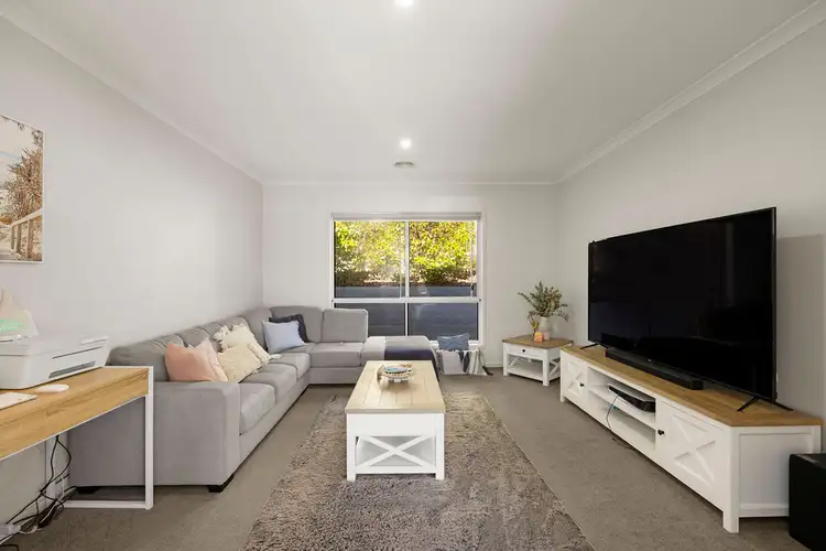 12 Barnes Street, Baranduda VIC 3691