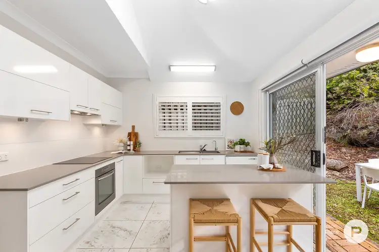 4 Perrin Drive (aka 2/112 Foxton Street), Seven Hills QLD 4170