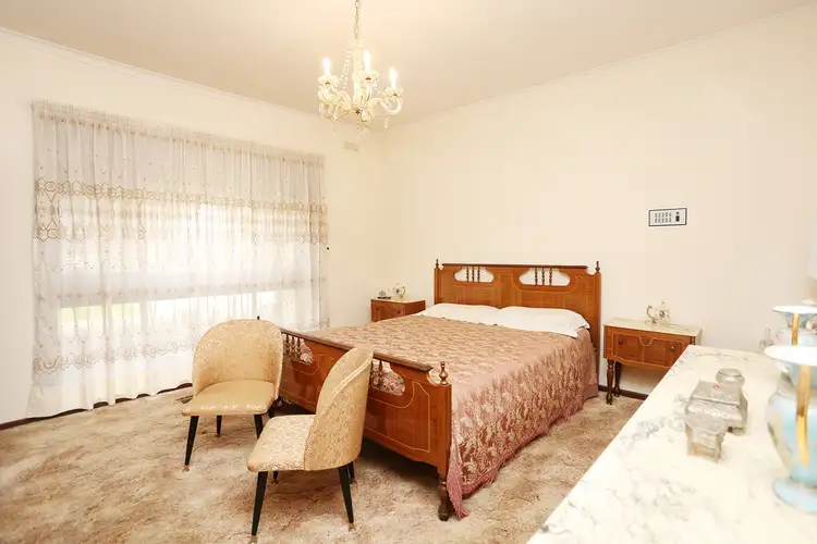 Seventh view of Homely house listing, 2 Alexina Street, St Albans VIC 3021
