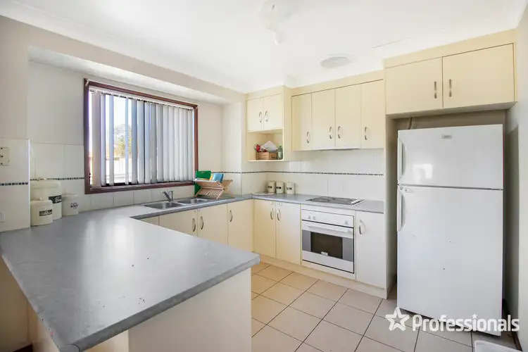 Third view of Homely house listing, 6 Clowes Place, Ashmont NSW 2650