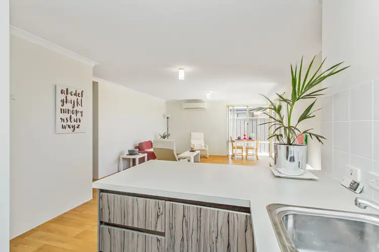 Main view of Homely unit listing, 18/1 Cottonwood Drive, Baldivis WA 6171