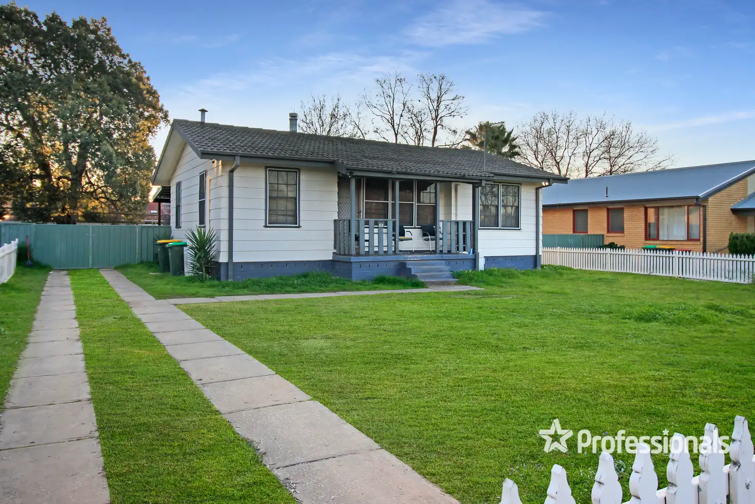 Main view of Homely house listing, 2 Meads Place, Mount Austin NSW 2650