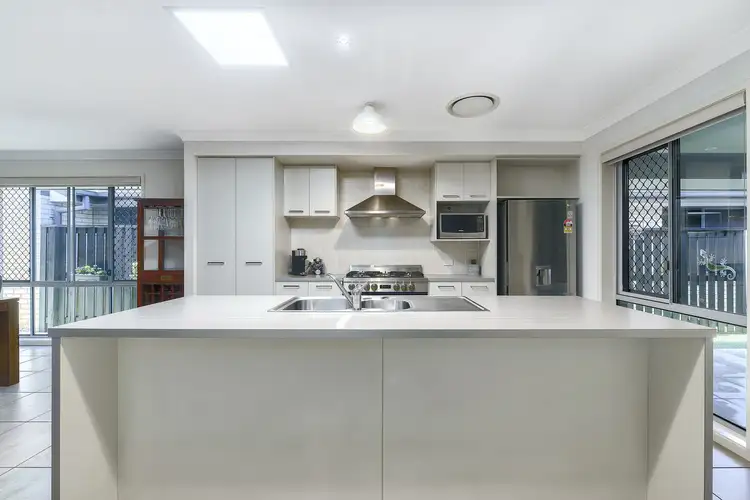 24 Diamantina Crescent, Fitzgibbon QLD 4018