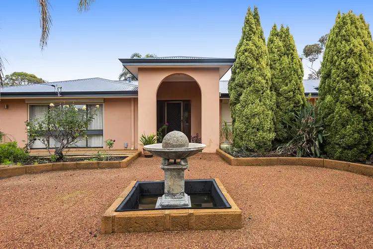 30 Robins Road, Kalamunda WA 6076