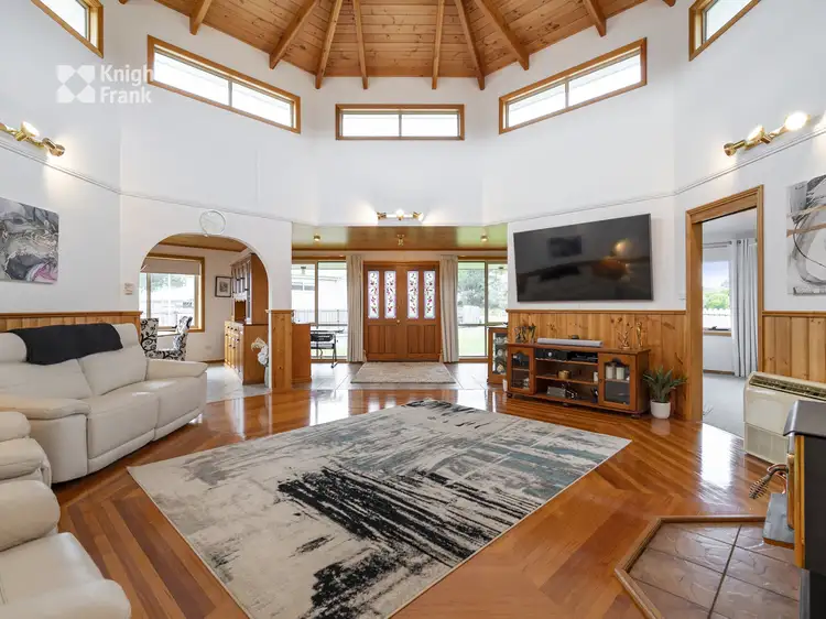 14 Esplanade, Swansea TAS 7190
