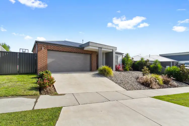 Second view of Homely house listing, 27 Tintern Place, Traralgon VIC 3844