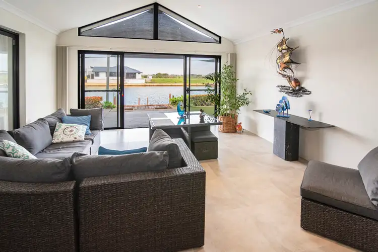 Sixth view of Homely house listing, 7 Windward Green, Geographe WA 6280