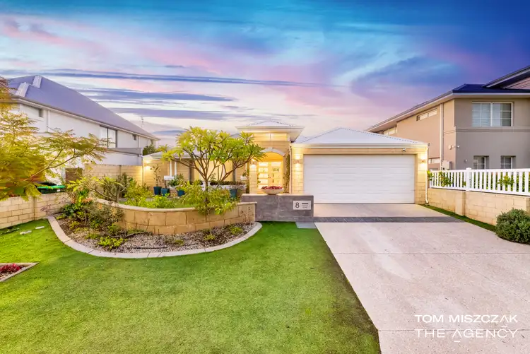 8 Senise Road, Stirling WA 6021