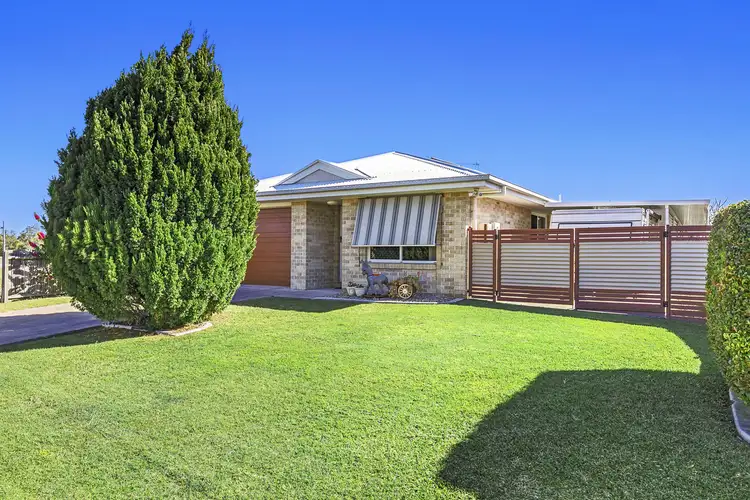 11 Pennant Drive, Point Vernon QLD 4655