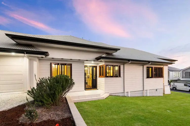 34 Brinawa Street, Camp Hill QLD 4152