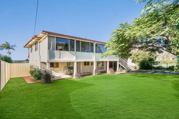 12 Banora Boulevard, Banora Point NSW 2486