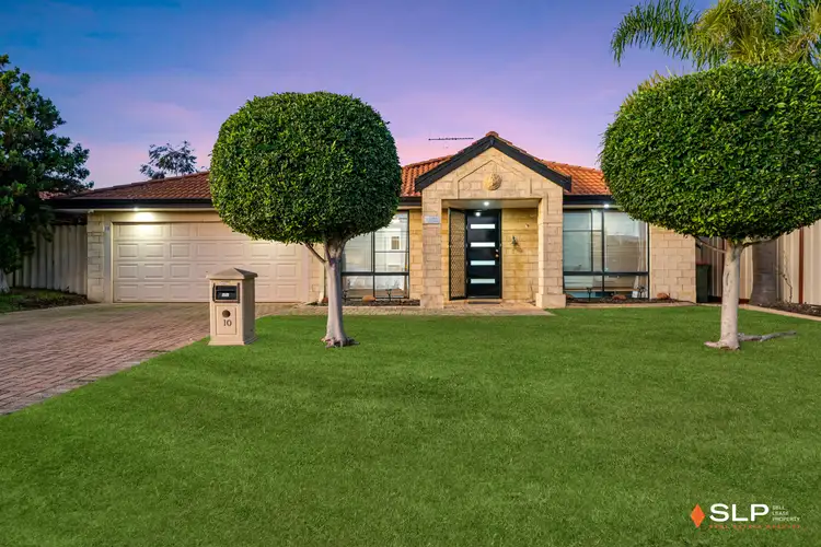 10 Tahlee Retreat, Carramar WA 6031