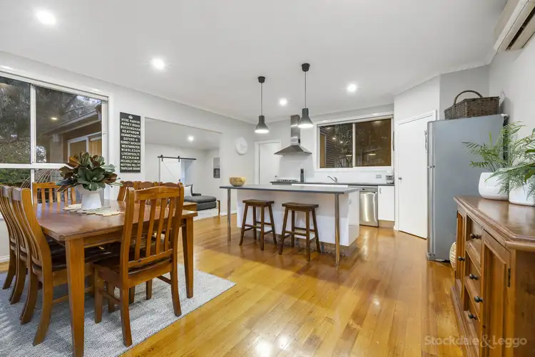 Second view of Homely house listing, 10 Mapiti Court, Frankston VIC 3199