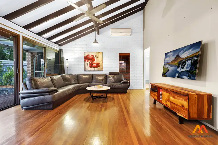 18 Edgehill Crescent, Springwood QLD 4127