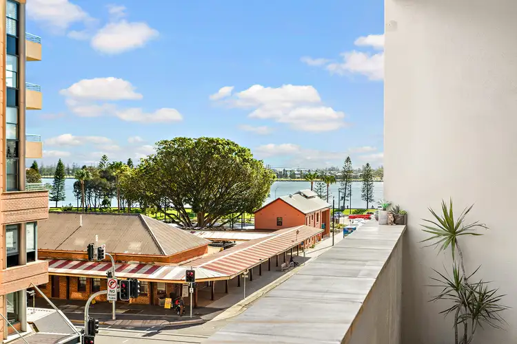 Main view of Homely unit listing, 302/9 Watt Street, Newcastle NSW 2300