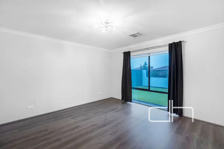 Sixth view of Homely house listing, 10 Emblem Loop, Alexander Heights WA 6064