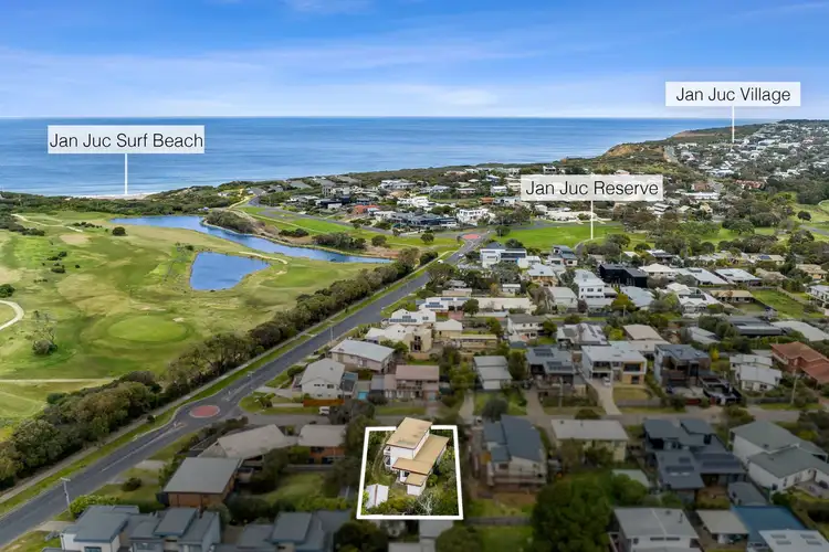 2 Prestwick Avenue, Jan Juc VIC 3228
