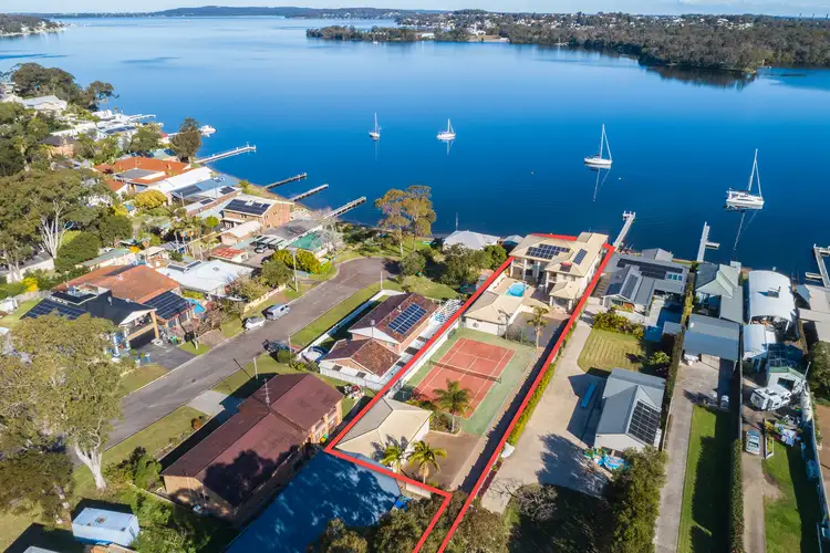 104 Kilaben Road, Kilaben Bay NSW 2283