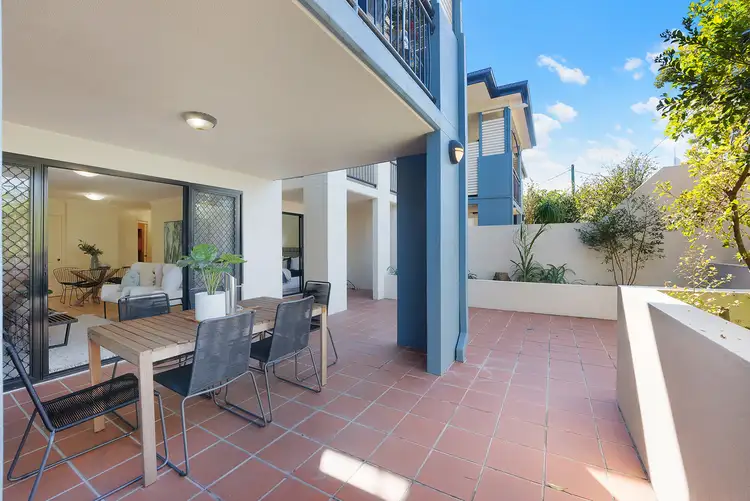 4/4 Lisson Grove, Clayfield QLD 4011
