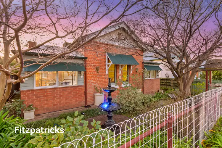 52 Flinders Street, Turvey Park NSW 2650