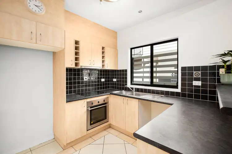 4/18 Princess Street, Fairfield QLD 4103