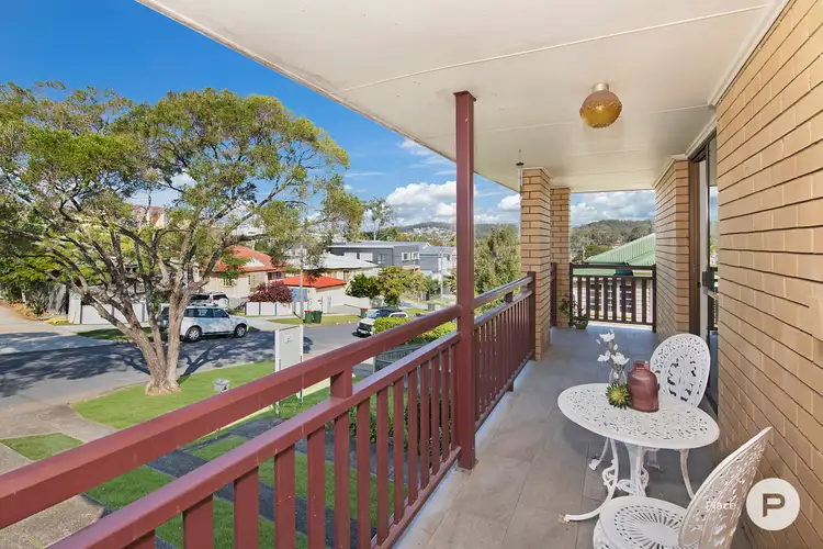 25 Renton Street, Camp Hill QLD 4152