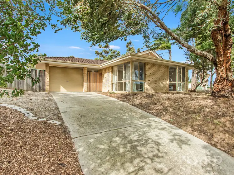 32 Camfield Loop, Parmelia WA 6167