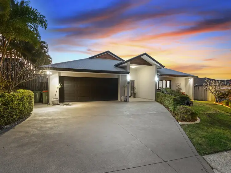 15 Springwood Avenue, Pacific Pines QLD 4211