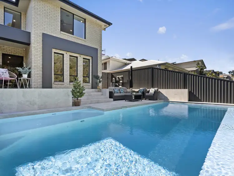 44 Diamantina Circuit, Pacific Pines QLD 4211