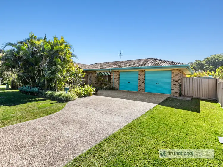 17 Vintage Lakes Drive, Tweed Heads South NSW 2486