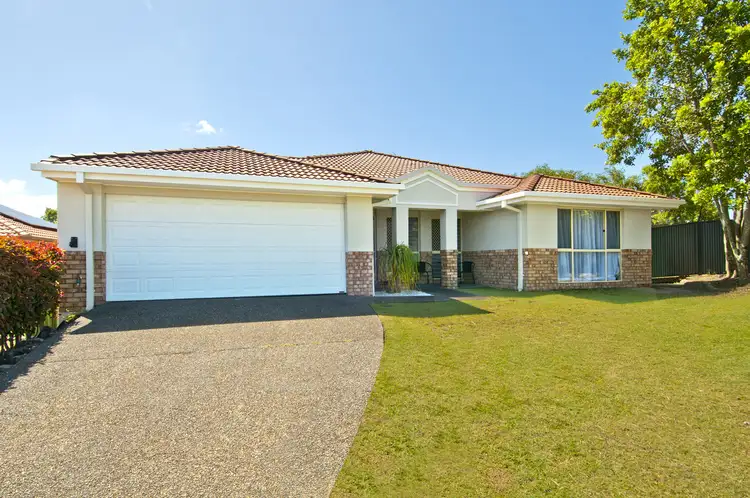 33 Murchison Street, Pacific Pines QLD 4211