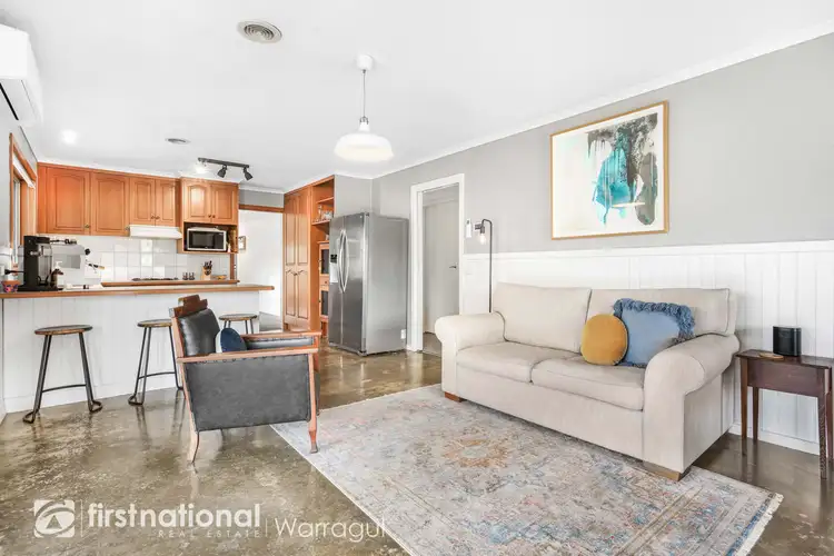 Sixth view of Homely house listing, 302 Ellen Close, Warragul VIC 3820