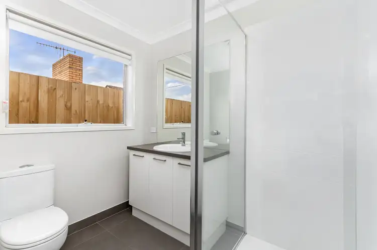 Sixth view of Homely townhouse listing, 2A Ekard Avenue, Warrnambool VIC 3280