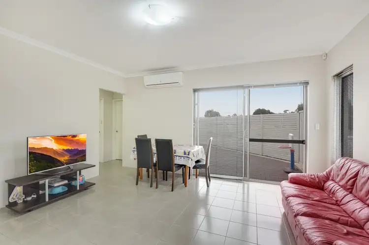 Second view of Homely house listing, 8/15 Titian Way, Tapping WA 6065