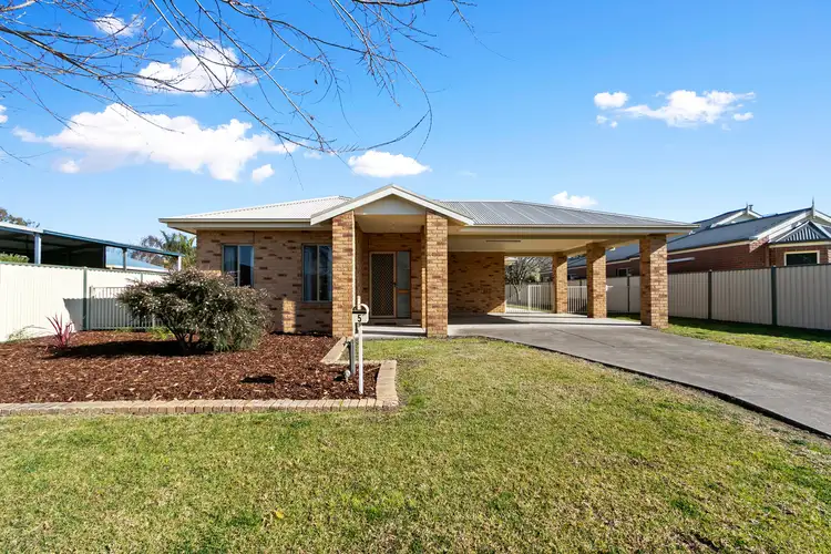 5 Kelly Court, Stratford VIC 3862