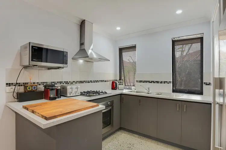 Sixth view of Homely villa listing, 2/7 Ellam Street, St James WA 6102