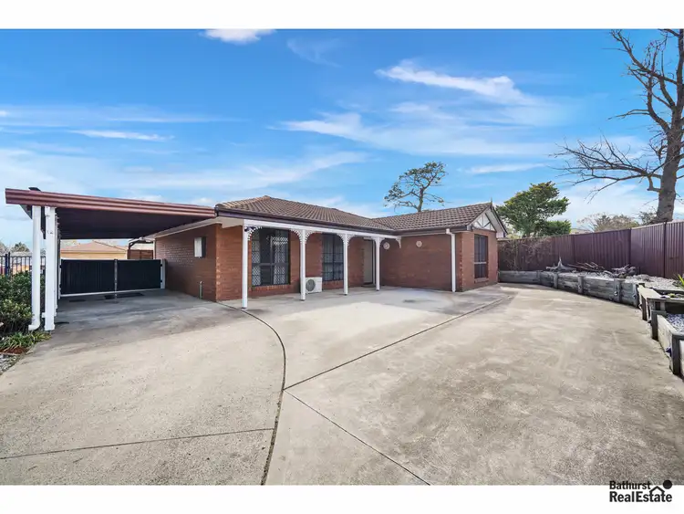 12 Elm Place, Kelso NSW 2795