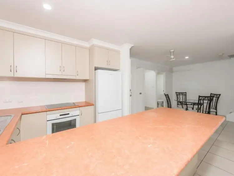 Sixth view of Homely unit listing, 2/110 Woongarra Street, Bundaberg West QLD 4670