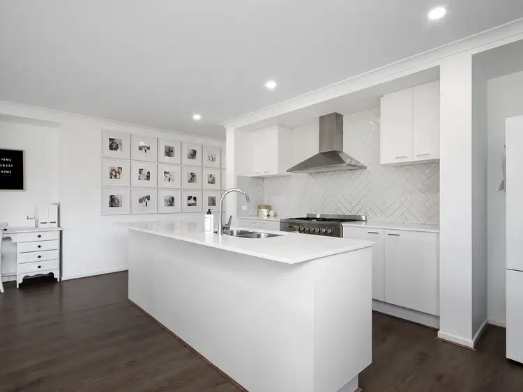 Second view of Homely house listing, 18 Kennelly Crescent, Stratford VIC 3862