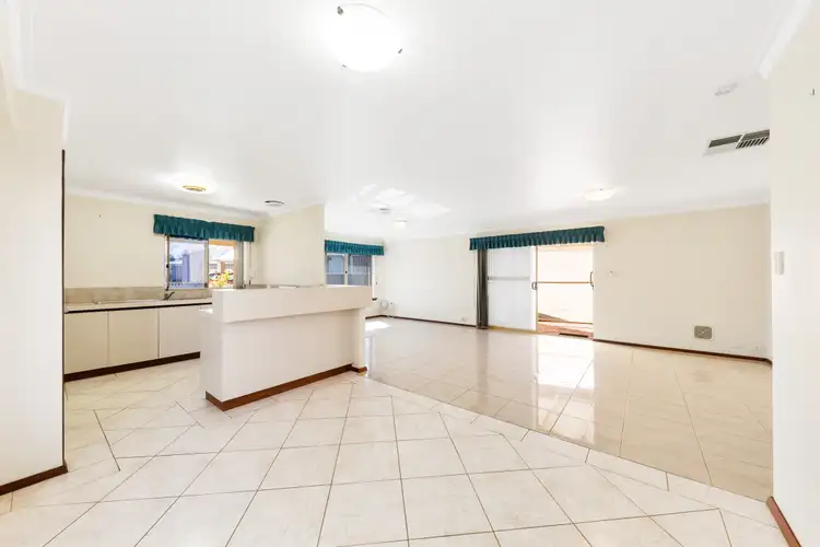 Seventh view of Homely house listing, 2/6 Falstaff Close, Greenfields WA 6210