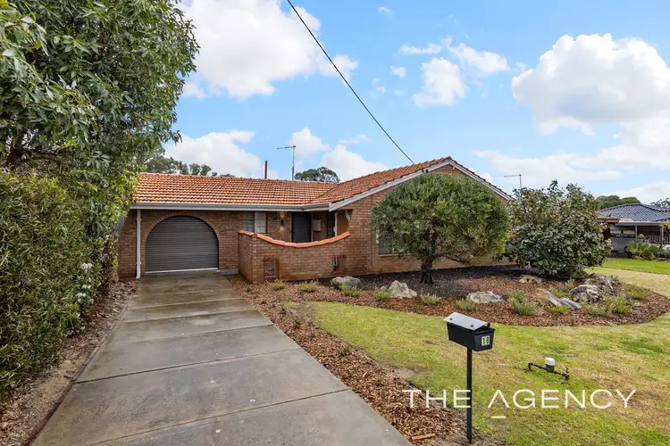 18 Napier Road, Marangaroo WA 6064