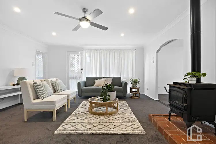 Second view of Homely house listing, 4 Bunnal Avenue, Winmalee NSW 2777