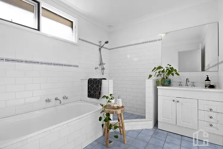 Fifth view of Homely house listing, 4 Bunnal Avenue, Winmalee NSW 2777