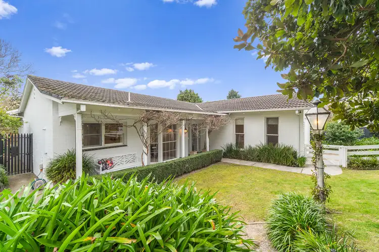 11 Bunangib Court, Frankston South VIC 3199