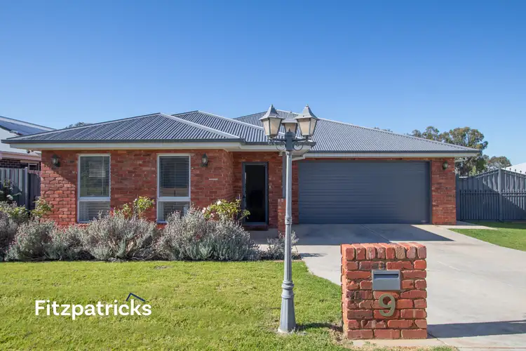 9 Yenda Avenue, Gobbagombalin NSW 2650
