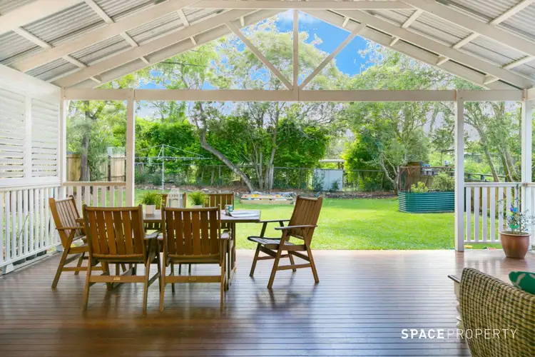 2037 Runic Street, Bardon QLD 4065
