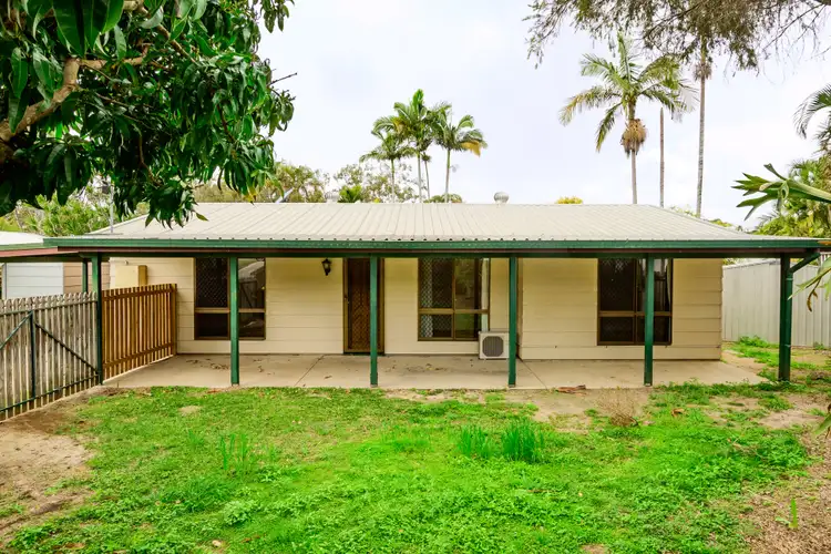 4 Erin Close, New Auckland QLD 4680