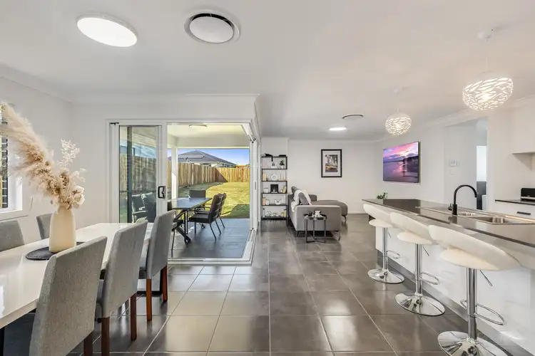 Sixth view of Homely house listing, 8 Fitzgerald Circuit, Wyreema QLD 4352